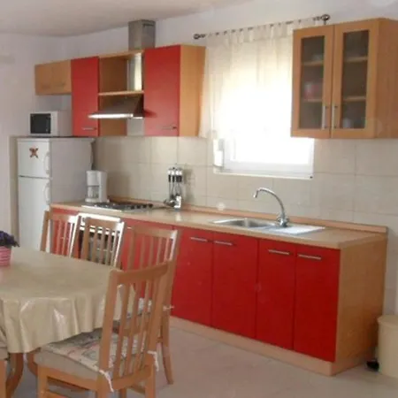 Apartamento With Parking Space Ljubac, Zadar - 6141